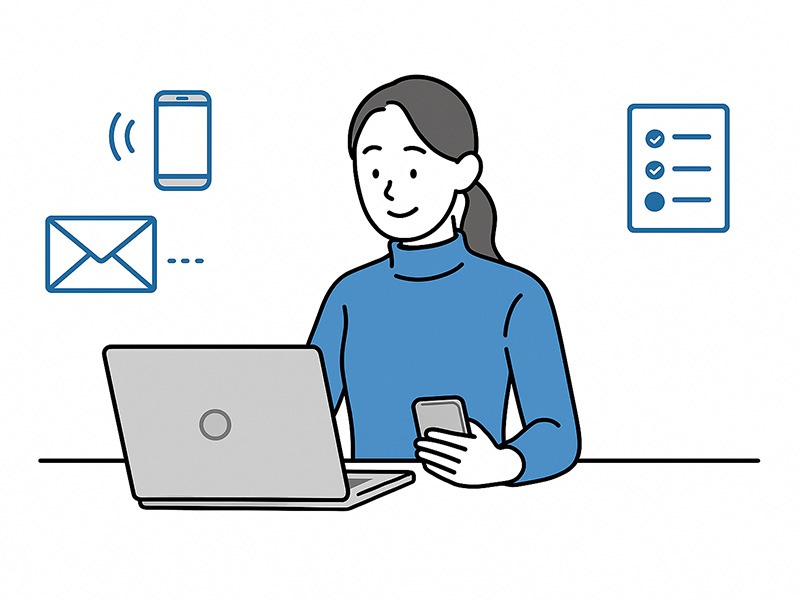 イーキャリア掲載における応募対応の最適化を表現したイラスト。採用担当者が応募通知やスマホ画面を確認しながらスピード対応を話し合うオフィスシーンで、面接・内定辞退を防ぐ応募対応の重要性を示す。